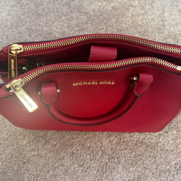 Michael Kors Purse - Picture 6 of 8